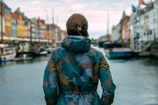 solo female traveler